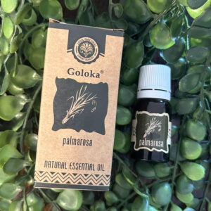 L'huile essentielle de palmarosa est connue pour être un insecticide naturel. Elle lutte aussi contre les mauvaises odeurs ou les odeurs trop fortes.