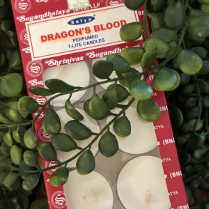 Ces bougies sont à rappel au pouvoir d’origine de la résine. Le sang-dragon est utilisé contre les cas de possessions. Il protègera vos lieux de vie.